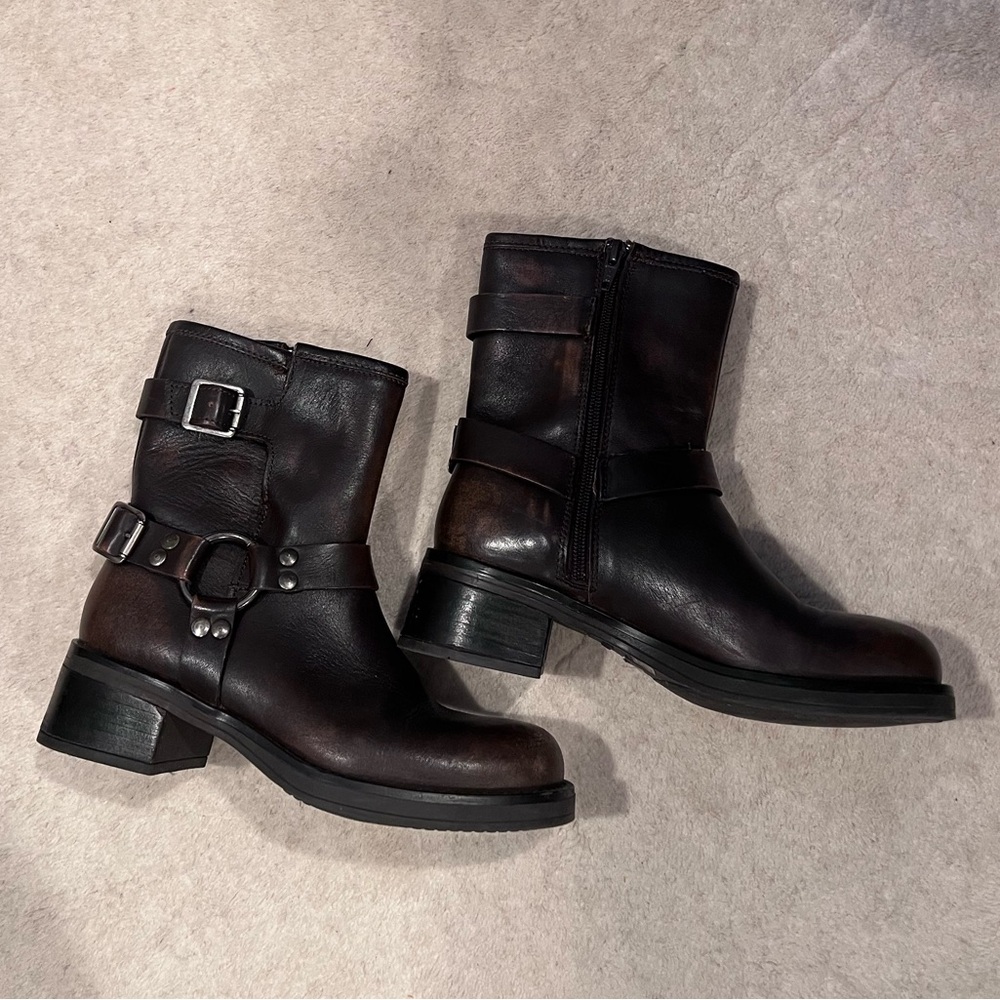 Sam Edelman - Brixton Leather Ankle Boots in Brown